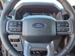 Ford F-150 Lightning Flash 4WD SuperCrew 5.5' Box 2025