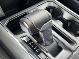 Ford F-150 Lightning Flash 4WD SuperCrew 5.5' Box 2025