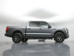 Ford F-150 Lightning Flash 4WD SuperCrew 5.5' Box 2025