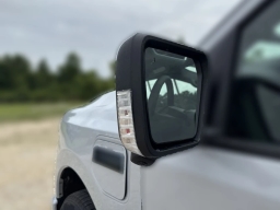 Ford F-150 Lightning Flash 4WD SuperCrew 5.5' Box 2025