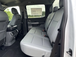 Ford F-150 Lightning Flash 4WD SuperCrew 5.5' Box 2025