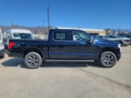 Ford F-150 Lightning Flash 4WD SuperCrew 5.5' Box 2025