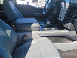 Ford F-150 Lightning Flash 4WD SuperCrew 5.5' Box 2025