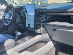 Ford F-150 Lightning Flash 4WD SuperCrew 5.5' Box 2025