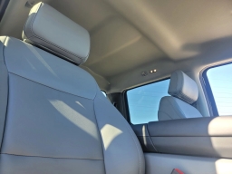 Ford F-150 Lightning Flash 4WD SuperCrew 5.5' Box 2025