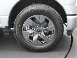 Ford F-150 Lightning Flash 4WD SuperCrew 5.5' Box 2025