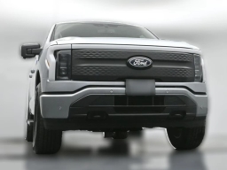 Ford F-150 Lightning Flash 4WD SuperCrew 5.5' Box 2025