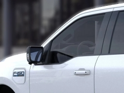 Ford F-150 Lightning Flash 4WD SuperCrew 5.5' Box 2025