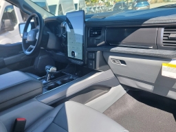 Ford F-150 Lightning Flash 4WD SuperCrew 5.5' Box 2025