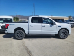 Ford F-150 Lightning Flash 4WD SuperCrew 5.5' Box 2025