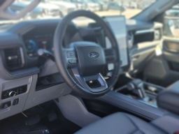 Ford F-150 Lightning Flash 4WD SuperCrew 5.5' Box 2025