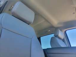 Ford F-150 Lightning Flash 4WD SuperCrew 5.5' Box 2025