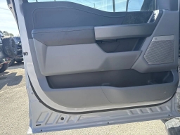 Ford F-150 Lightning Flash 4WD SuperCrew 5.5' Box 2025