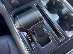 Ford F-150 Lightning Flash 4WD SuperCrew 5.5' Box 2025