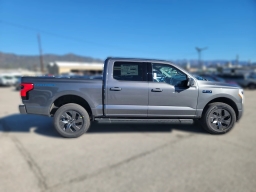 Ford F-150 Lightning Flash 4WD SuperCrew 5.5' Box 2025