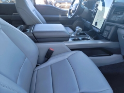 Ford F-150 Lightning Flash 4WD SuperCrew 5.5' Box 2025