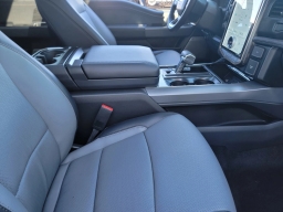 Ford F-150 Lightning LARIAT 4WD SuperCrew 5.5' Box 2025