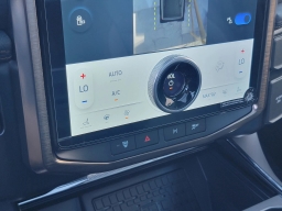 Ford F-150 Lightning LARIAT 4WD SuperCrew 5.5' Box 2025