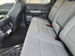 Ford F-150 Lightning LARIAT 4WD SuperCrew 5.5' Box 2025