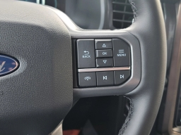 Ford F-150 Lightning LARIAT 4WD SuperCrew 5.5' Box 2025