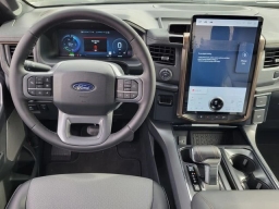 Ford F-150 Lightning LARIAT 4WD SuperCrew 5.5' Box 2025