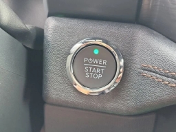 Ford F-150 Lightning LARIAT 4WD SuperCrew 5.5' Box 2025