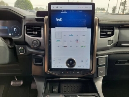 Ford F-150 Lightning LARIAT 4WD SuperCrew 5.5' Box 2025