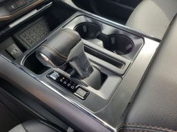 Ford F-150 Lightning LARIAT 4WD SuperCrew 5.5' Box 2025