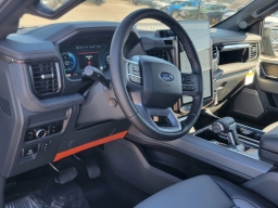 Ford F-150 Lightning LARIAT 4WD SuperCrew 5.5' Box 2025