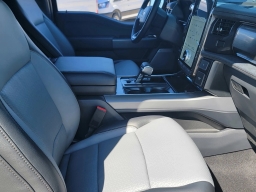 Ford F-150 Lightning LARIAT 4WD SuperCrew 5.5' Box 2025