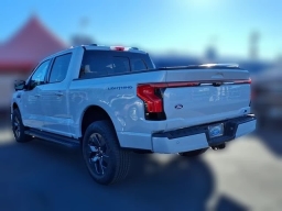 Ford F-150 Lightning LARIAT 4WD SuperCrew 5.5' Box 2025