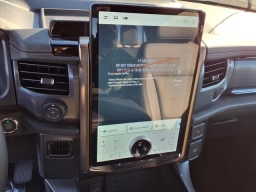 Ford F-150 Lightning LARIAT 4WD SuperCrew 5.5' Box 2025