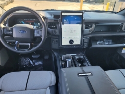 Ford F-150 Lightning Platinum 4WD SuperCrew 5.5' Box 2025