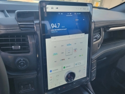 Ford F-150 Lightning Platinum 4WD SuperCrew 5.5' Box 2025