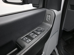 Ford Super Duty F-250 SRW XL 2WD Crew Cab 6.75' Box 2026