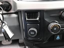 Ford Super Duty F-250 SRW XL 2WD Crew Cab 6.75' Box 2026