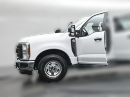 Ford Super Duty F-250 SRW XL 2WD Crew Cab 6.75' Box 2026