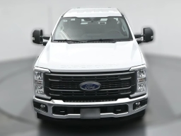 Ford Super Duty F-250 SRW XL 2WD Crew Cab 6.75' Box 2026