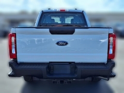 Ford Super Duty F-250 SRW XL 2WD Crew Cab 6.75' Box 2026