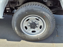 Ford Super Duty F-250 SRW XL 2WD Crew Cab 6.75' Box 2026