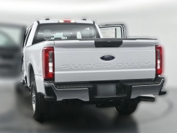 Ford Super Duty F-250 SRW XL 2WD Crew Cab 6.75' Box 2026