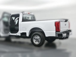 Ford Super Duty F-250 SRW XL 2WD Crew Cab 6.75' Box 2026