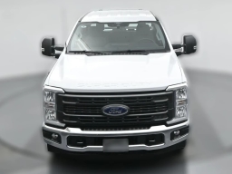 Ford Super Duty F-250 SRW XL 2WD Crew Cab 6.75' Box 2026