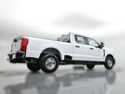 Ford Super Duty F-250 SRW XL 2WD Crew Cab 6.75' Box 2026