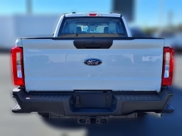 Ford Super Duty F-250 SRW XL 2WD Crew Cab 6.75' Box 2026