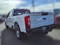 Ford Super Duty F-250 SRW XL 2WD Crew Cab 6.75' Box 2026