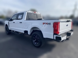 Ford Super Duty F-250 SRW XL 4WD Crew Cab 6.75' Box 2026