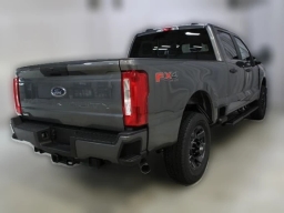 Ford Super Duty F-250 SRW XL 4WD Crew Cab 6.75' Box 2026