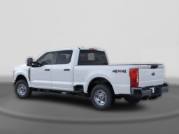 Ford Super Duty F-250 SRW XL 4WD Crew Cab 6.75' Box 2026