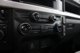 Ford Super Duty F-250 SRW XL 4WD Crew Cab 6.75' Box 2026